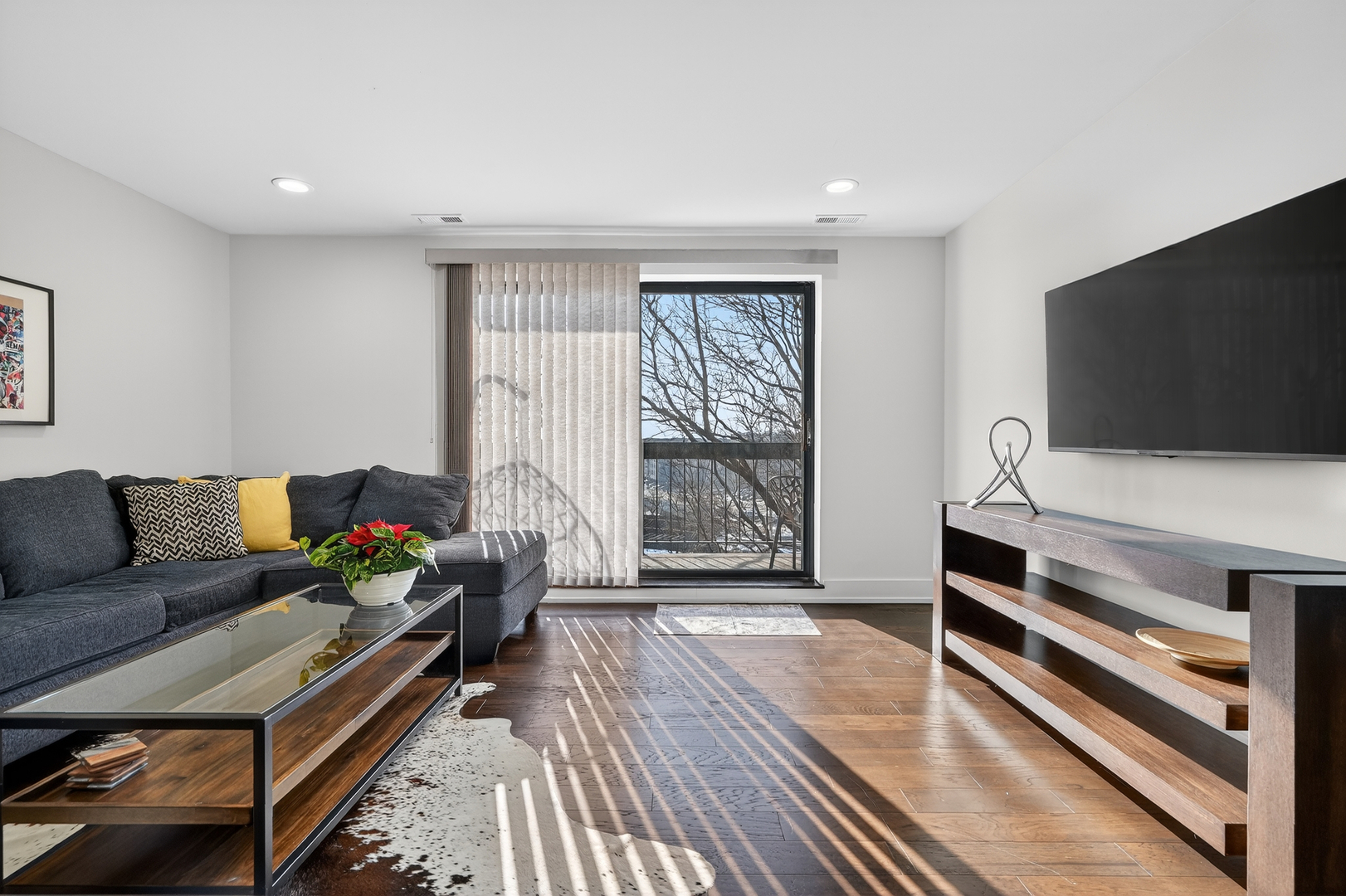 711 S River Road Unit: 617