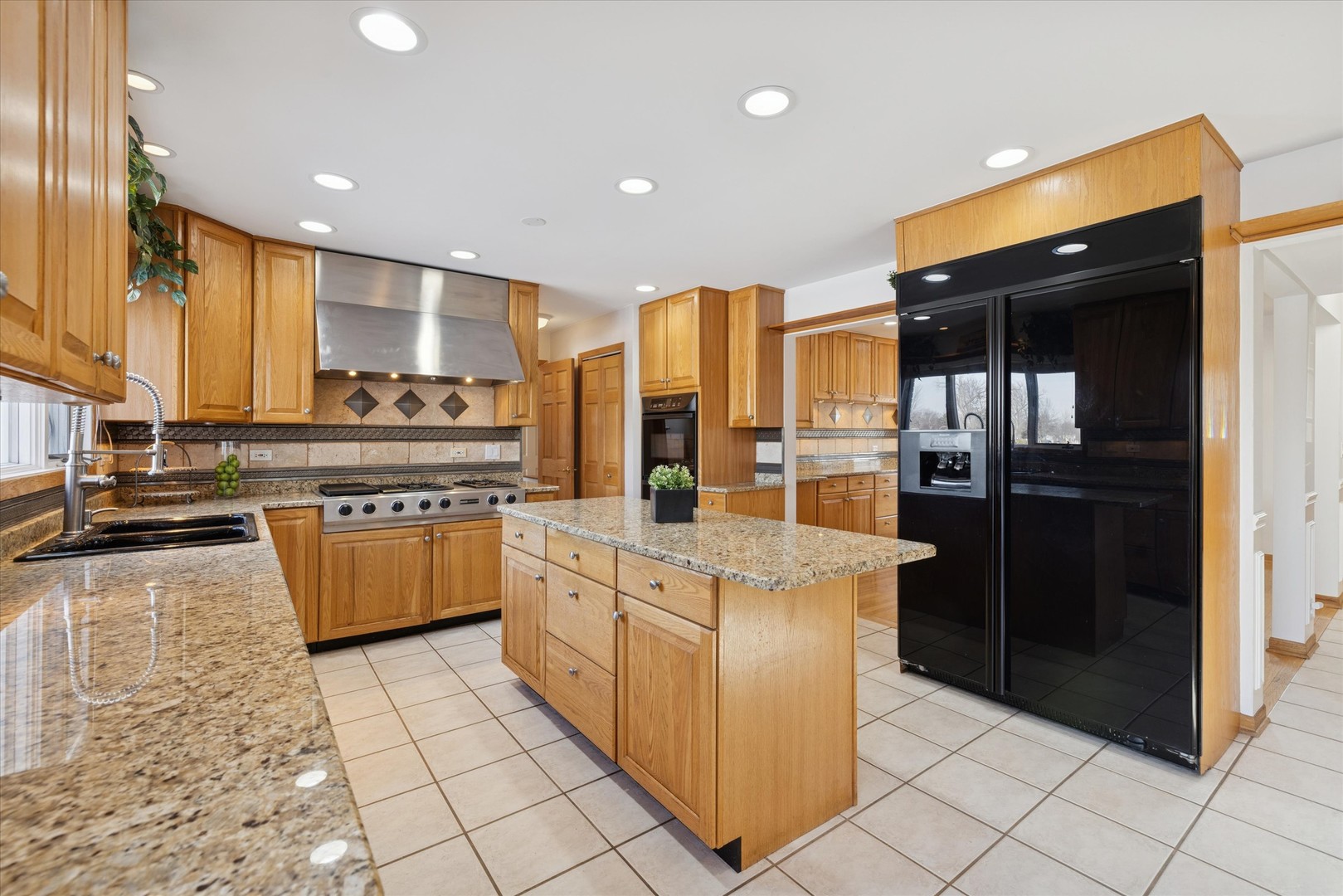 1424 E Jonquil Circle