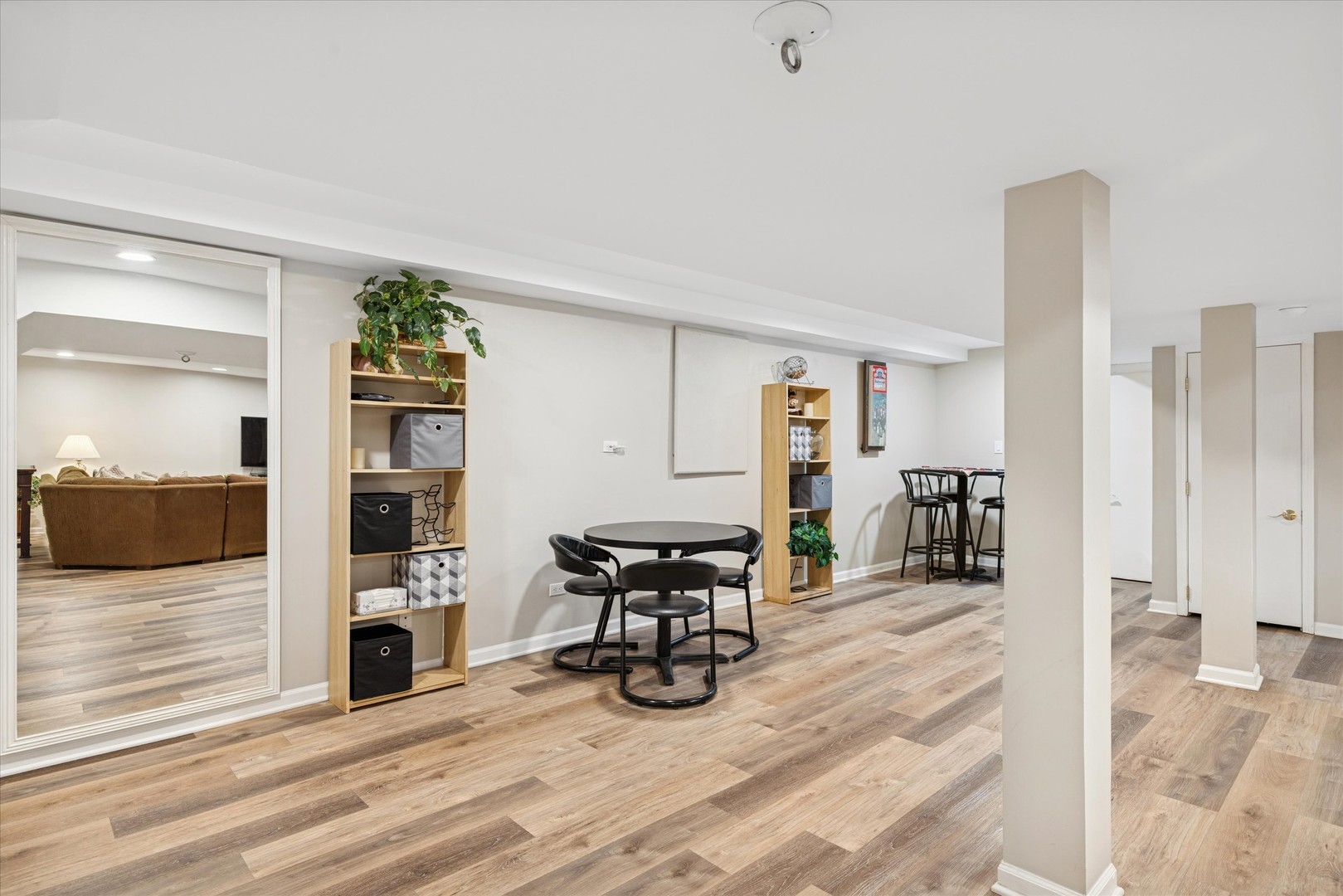 1424 E Jonquil Circle