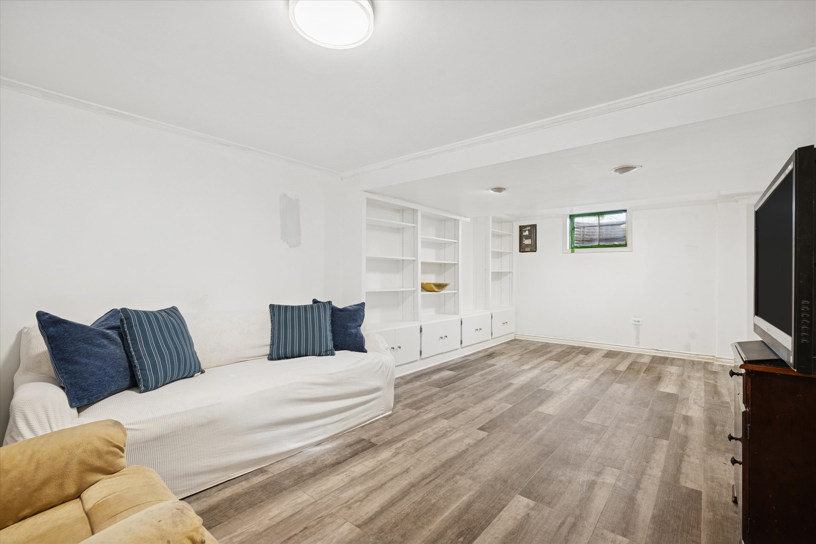 1636 E Jonquil Terrace