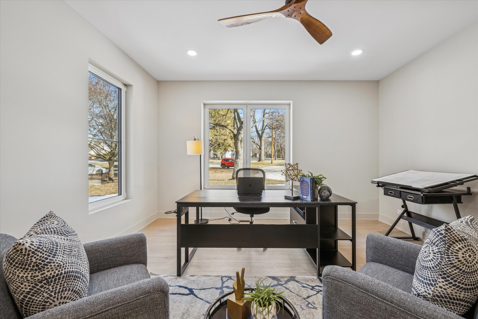 1220 N Harvard Avenue