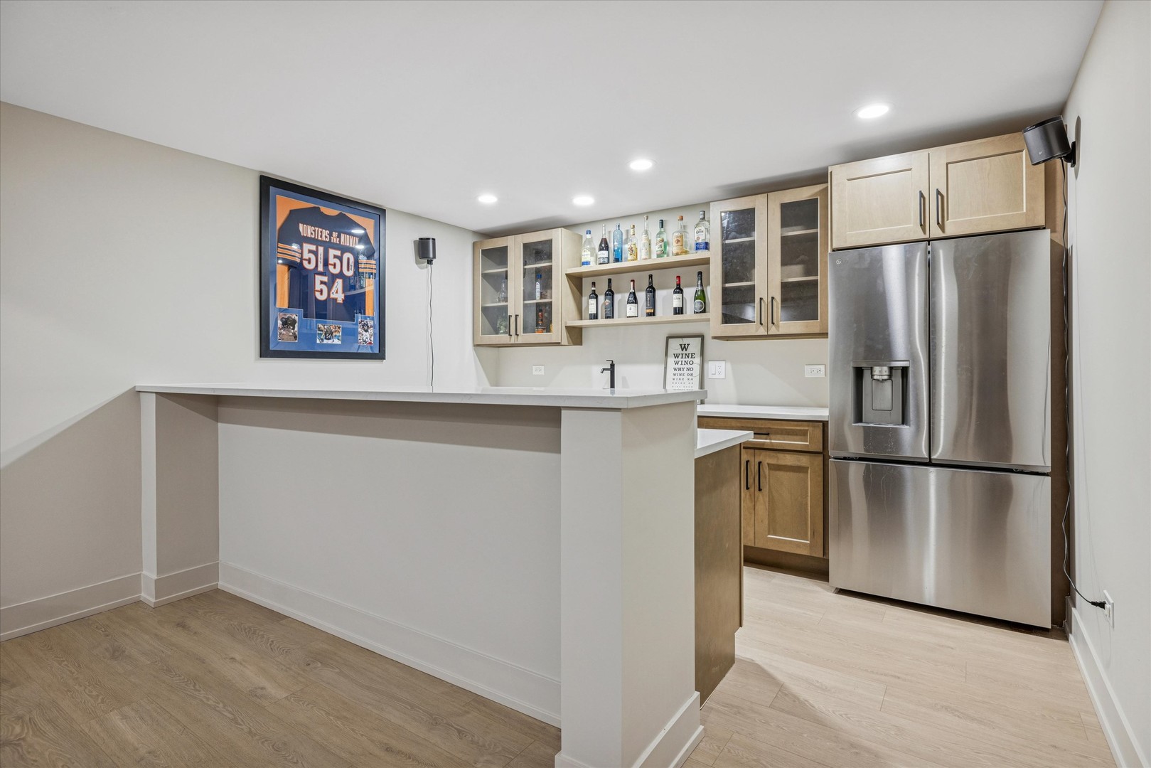 1220 N Harvard Avenue