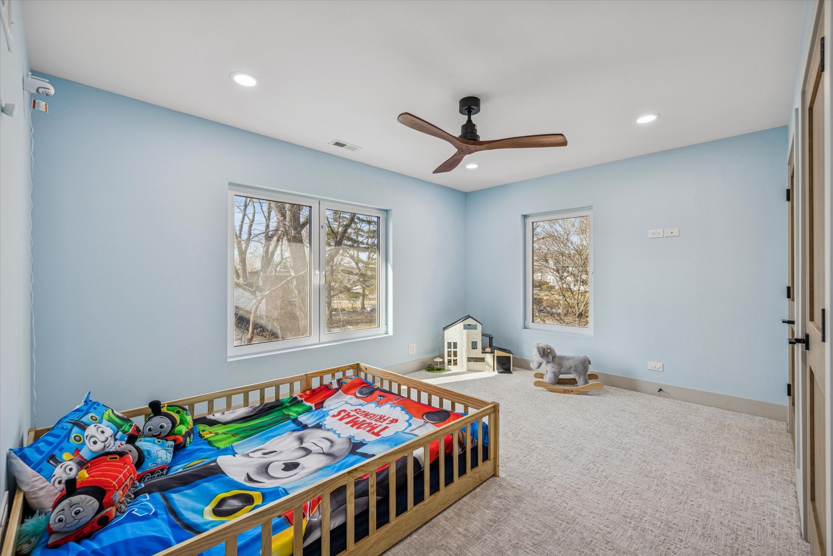 1220 N Harvard Avenue