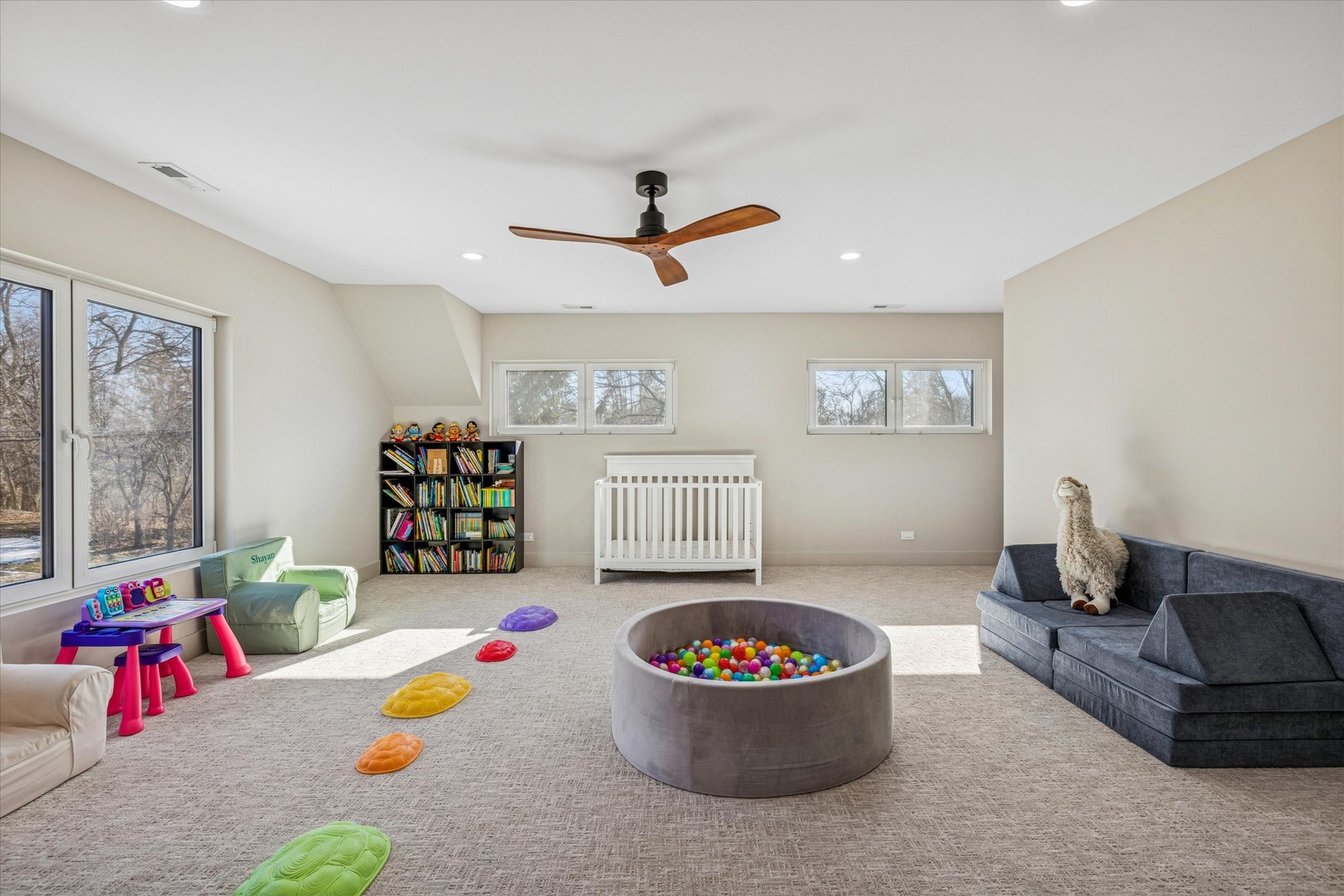 1220 N Harvard Avenue