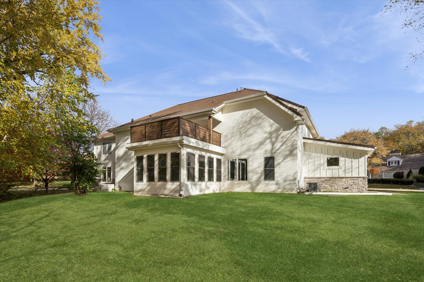 1220 N Harvard Avenue