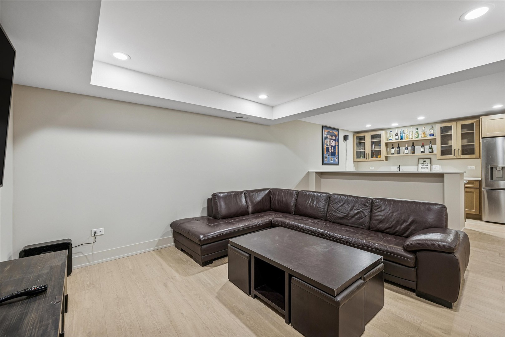 1220 N Harvard Avenue