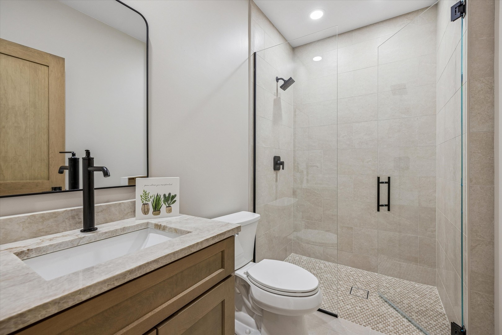 1220 N Harvard Avenue