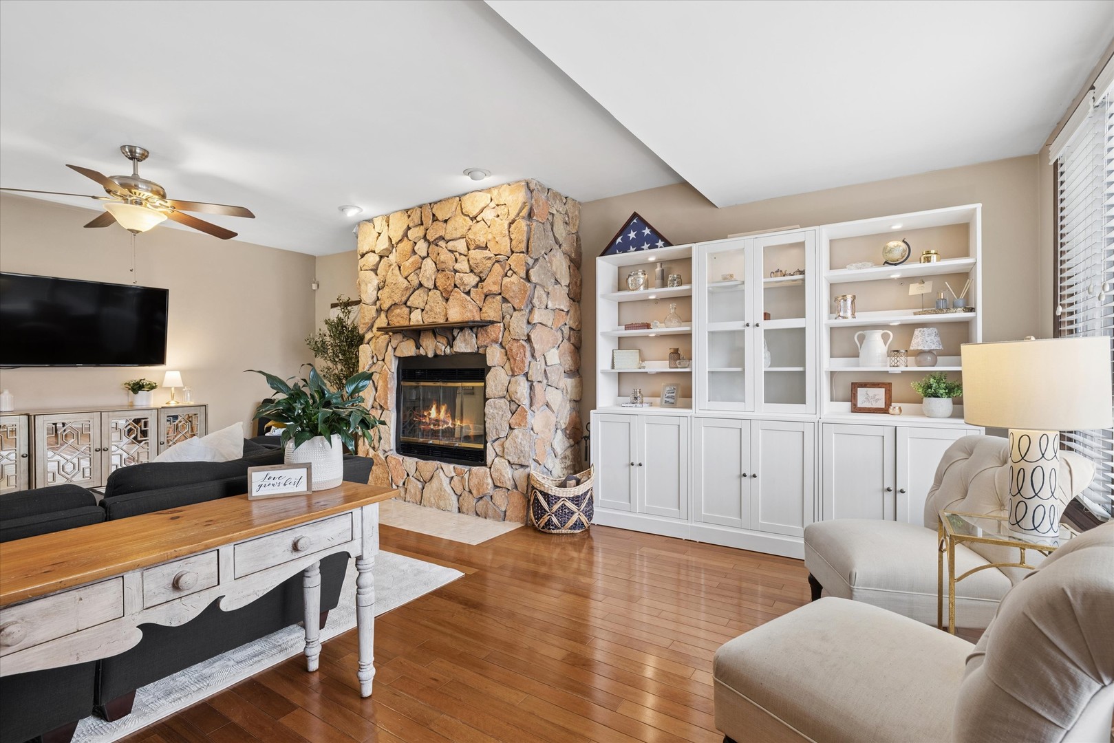 3317 N Osceola Avenue