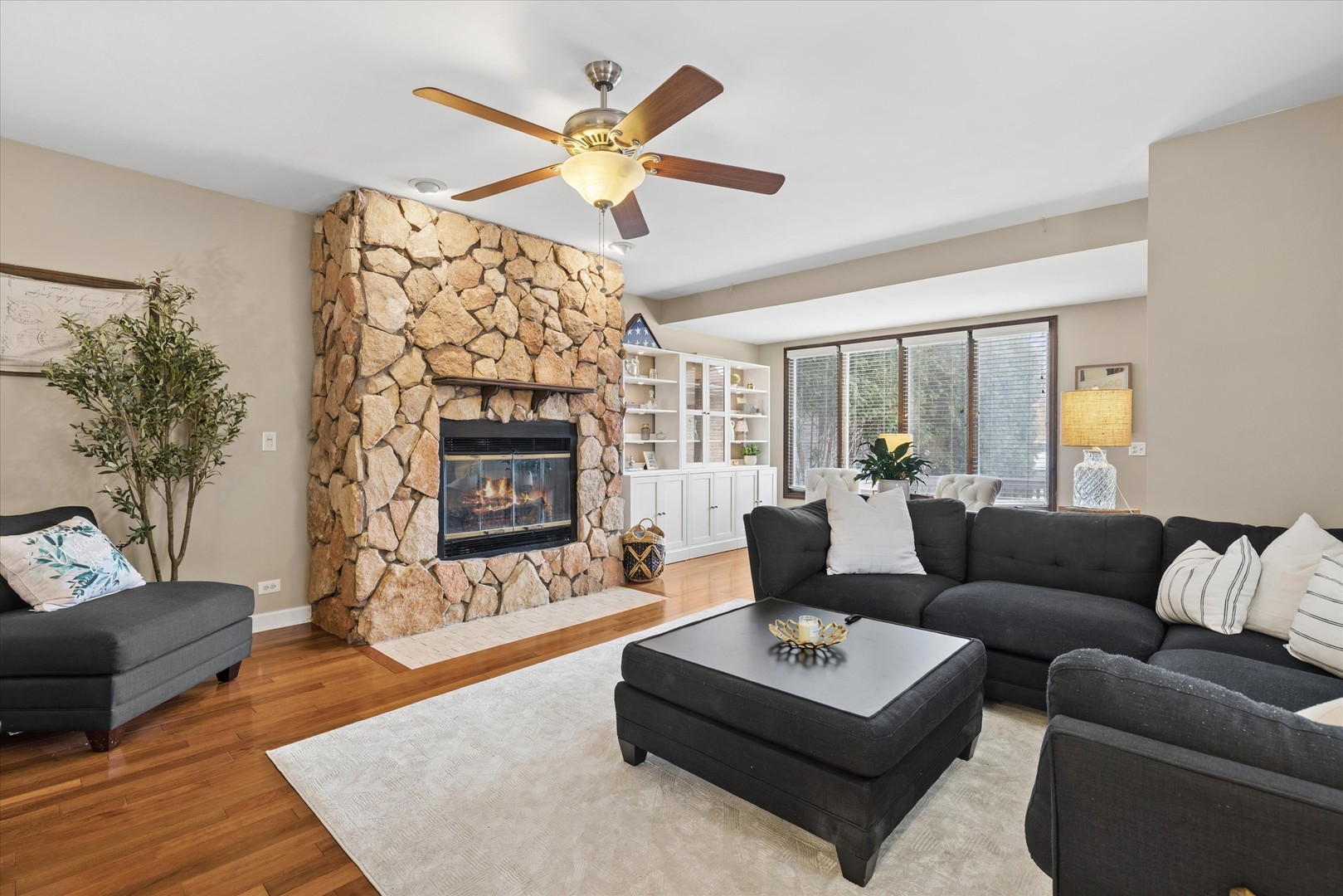 3317 N Osceola Avenue