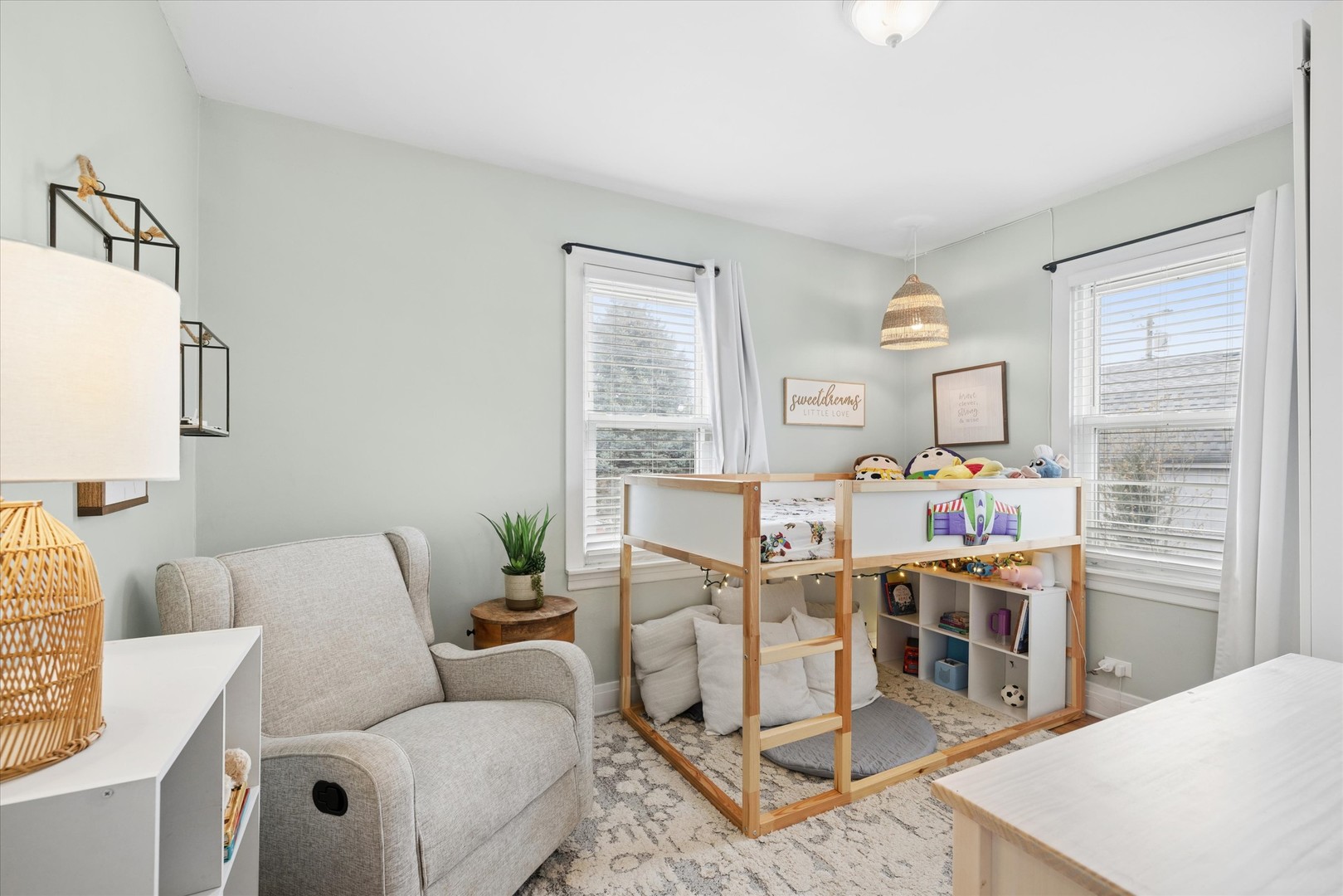 3317 N Osceola Avenue