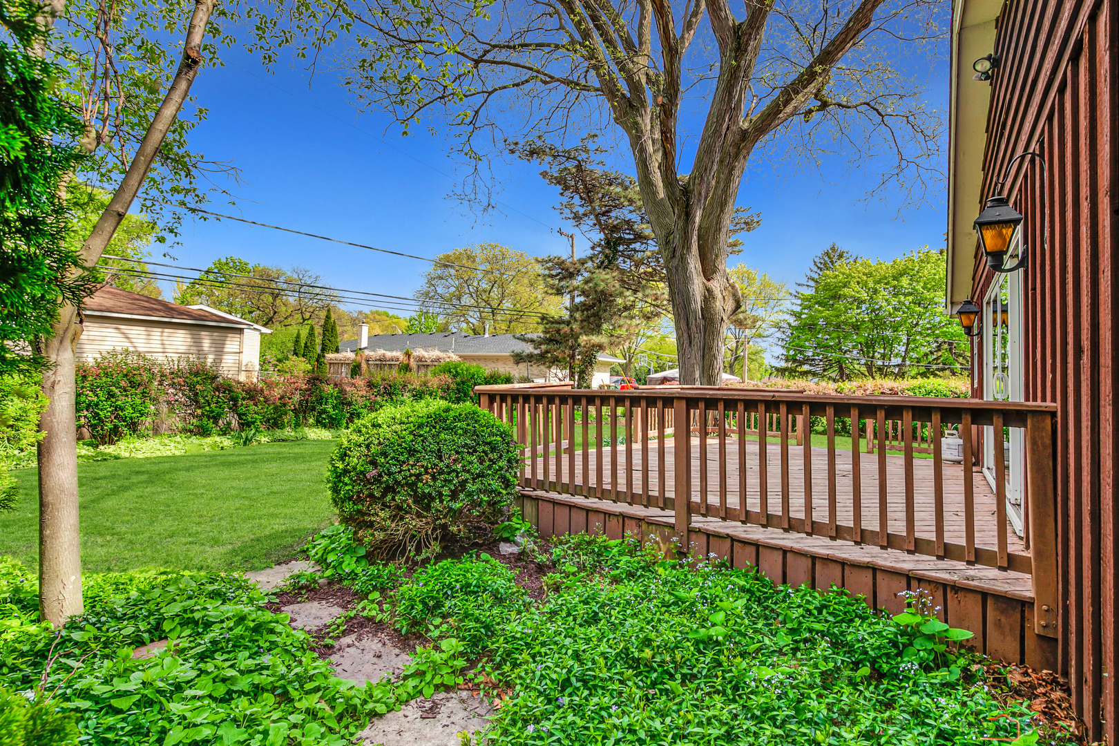1407 N Douglas Avenue