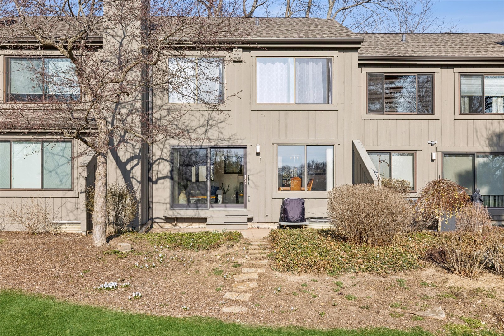 404 Shoreline Road Unit: 298
