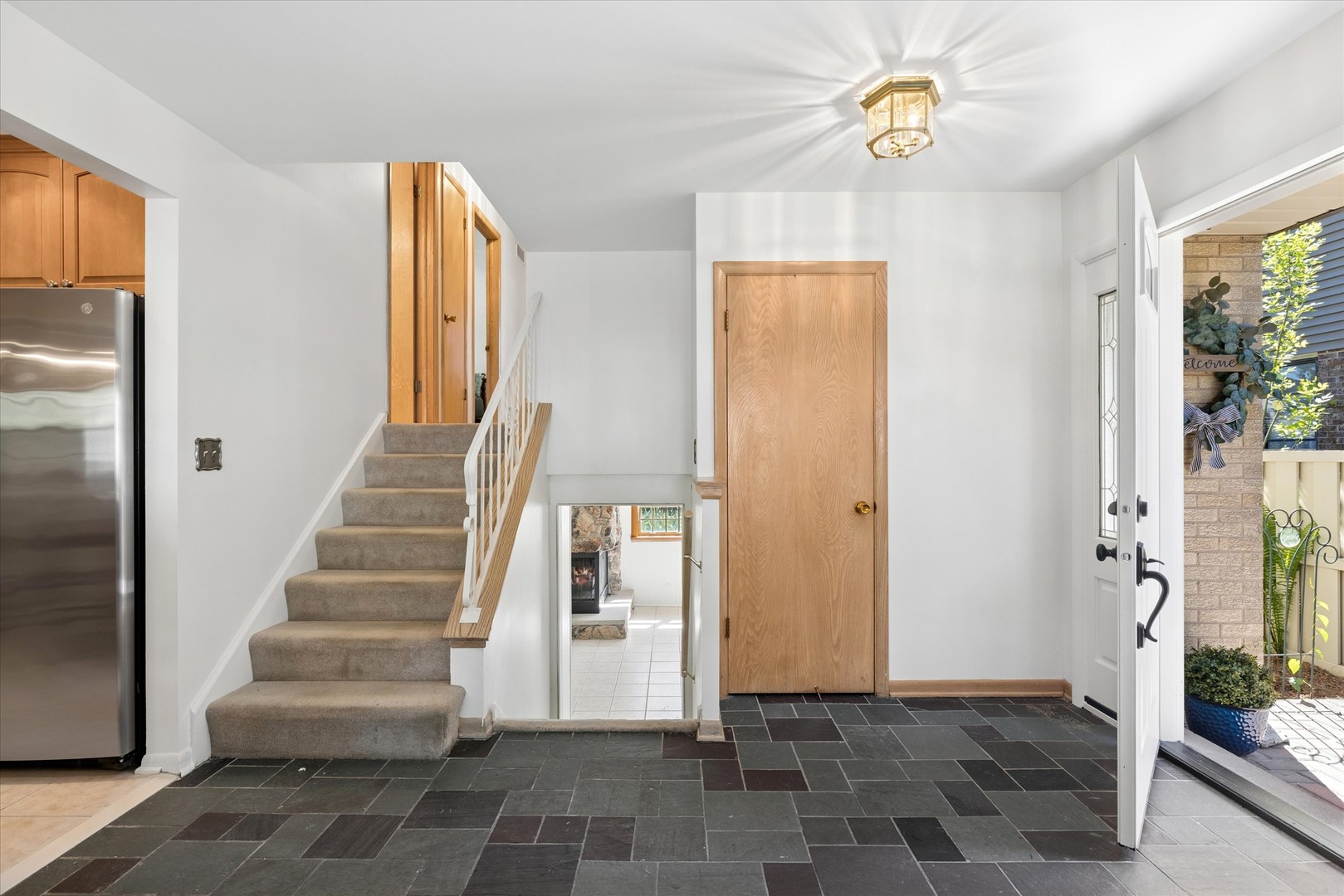 827 N Douglas Avenue