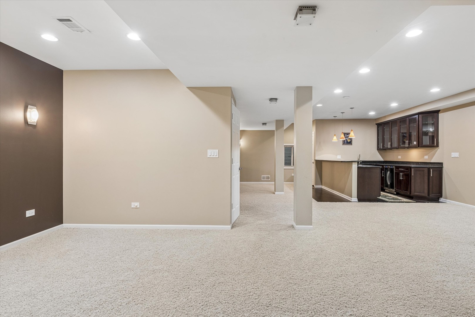 1230 W Claridge Court