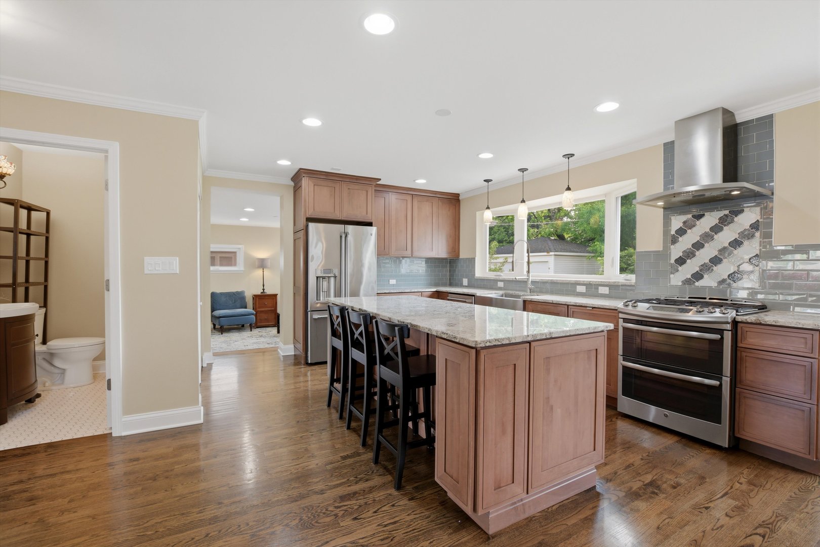 1601 S Ashland Avenue
