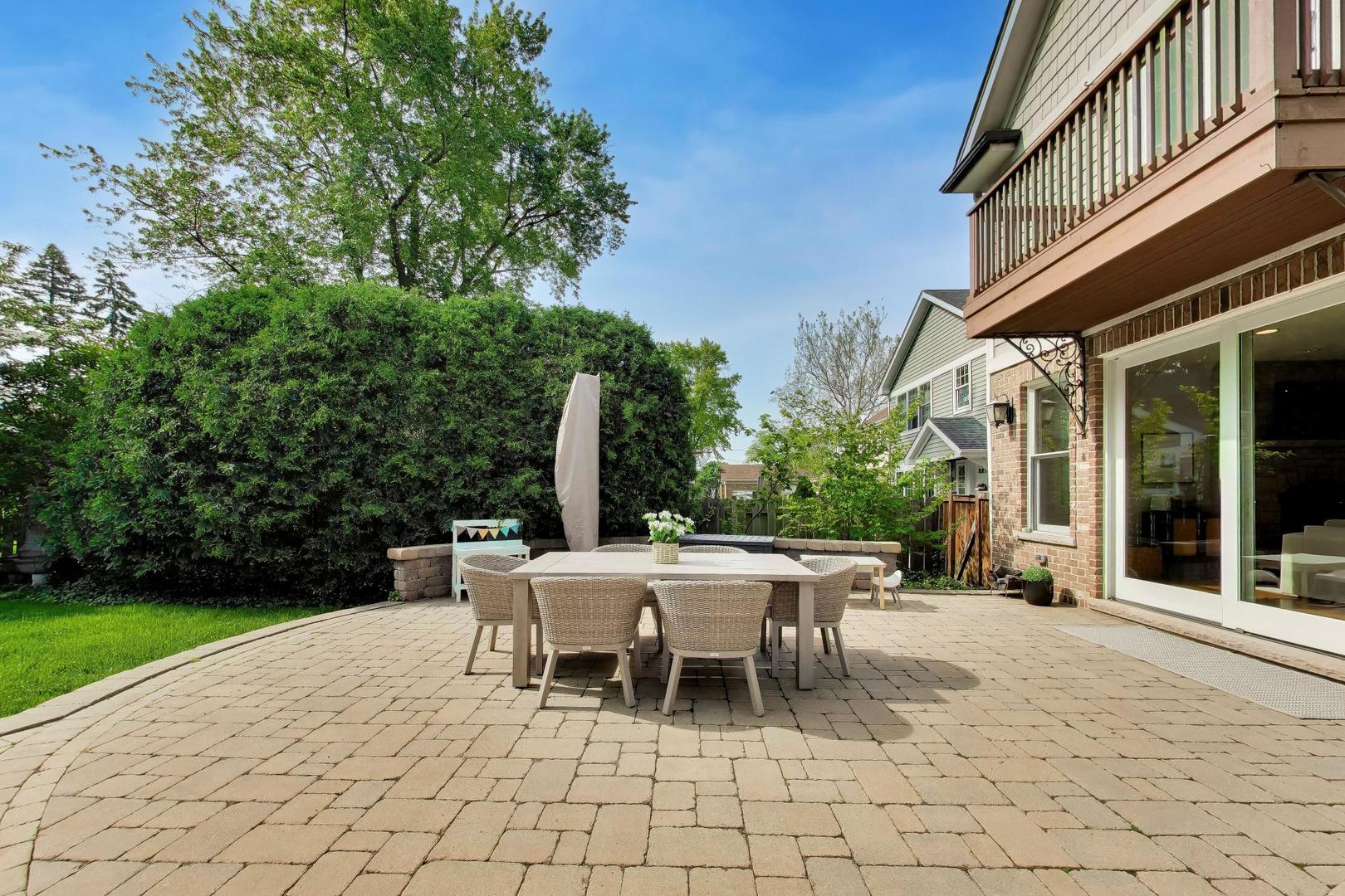 713 N Beverly Lane