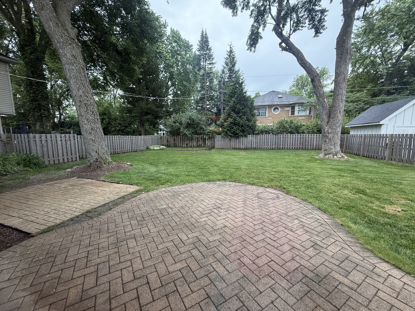 611 E Davis Street