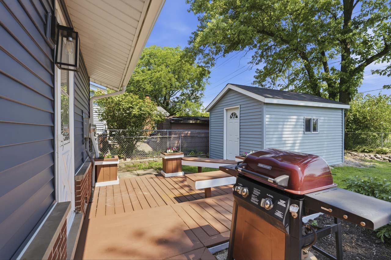 391 Walnut Lane