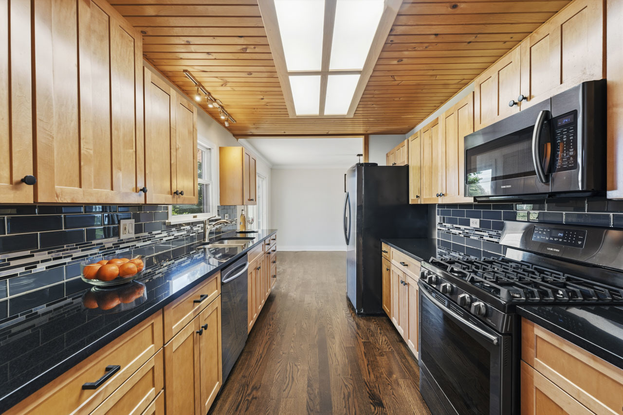 391 Walnut Lane