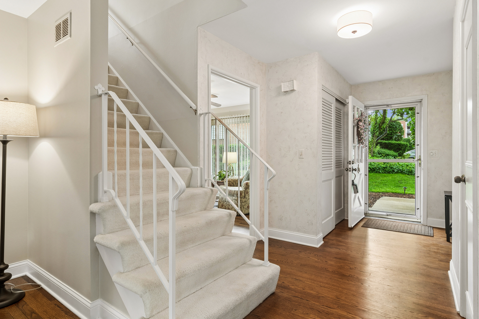 123 N Peartree Lane