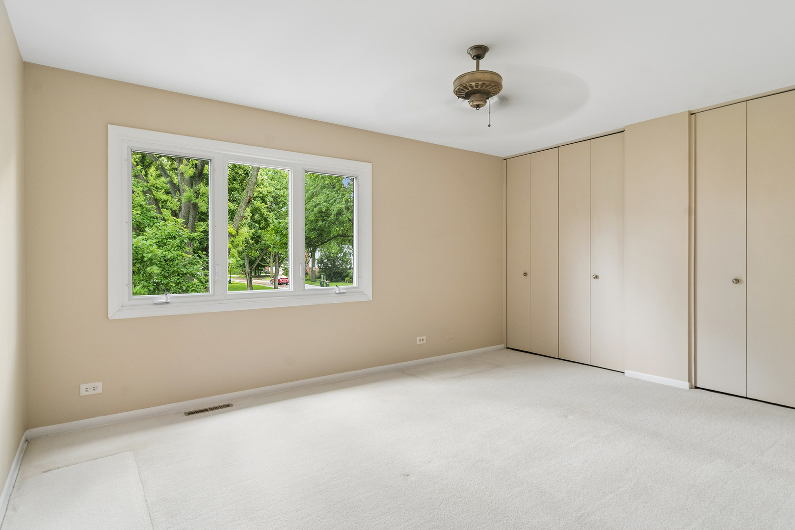 123 N Peartree Lane