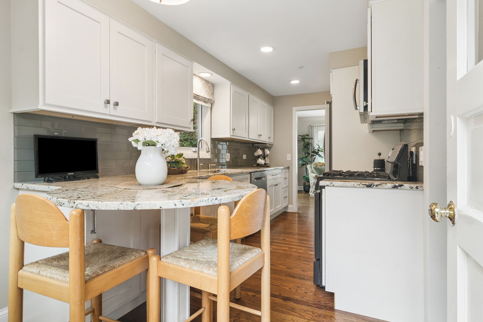 123 N Peartree Lane