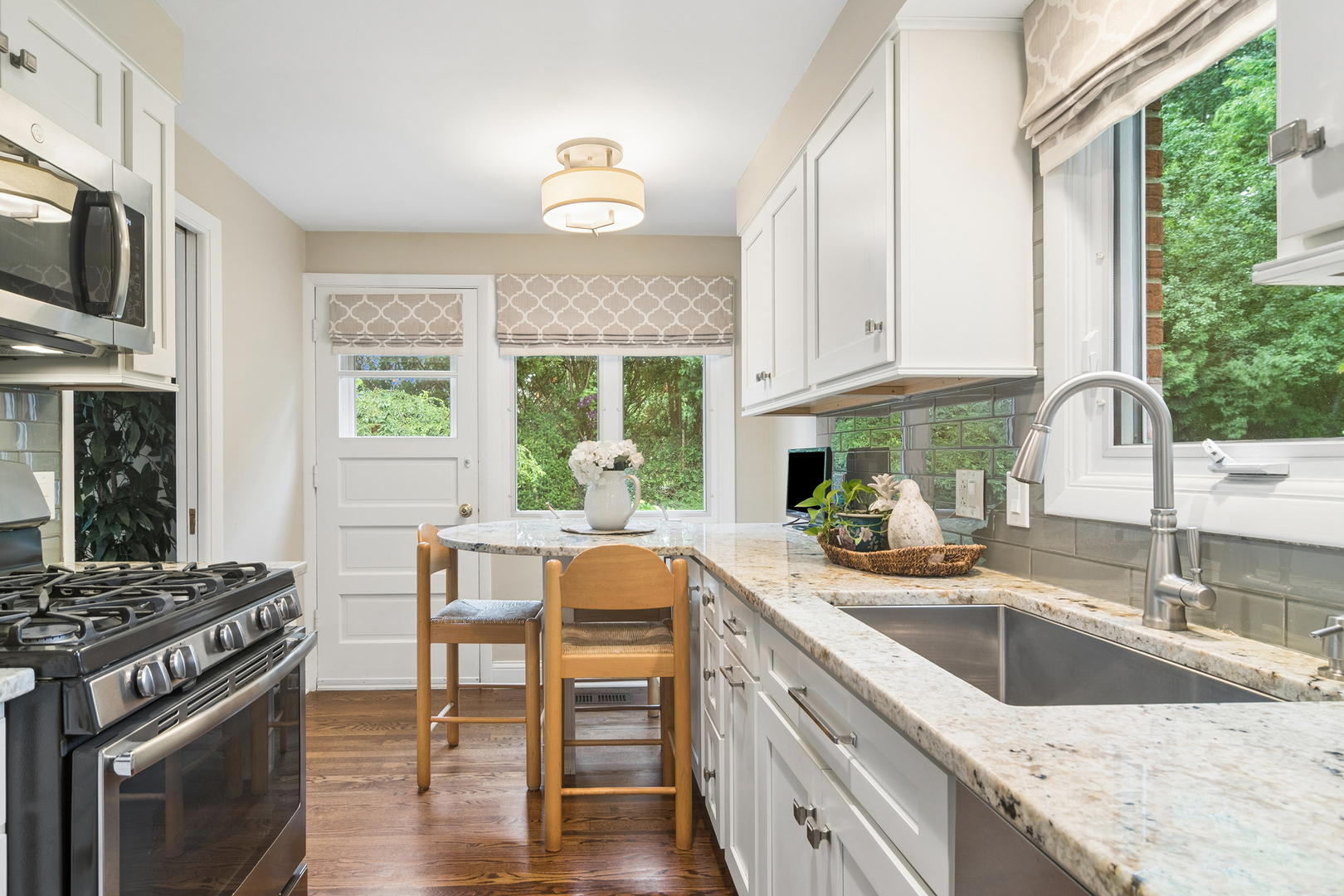 123 N Peartree Lane
