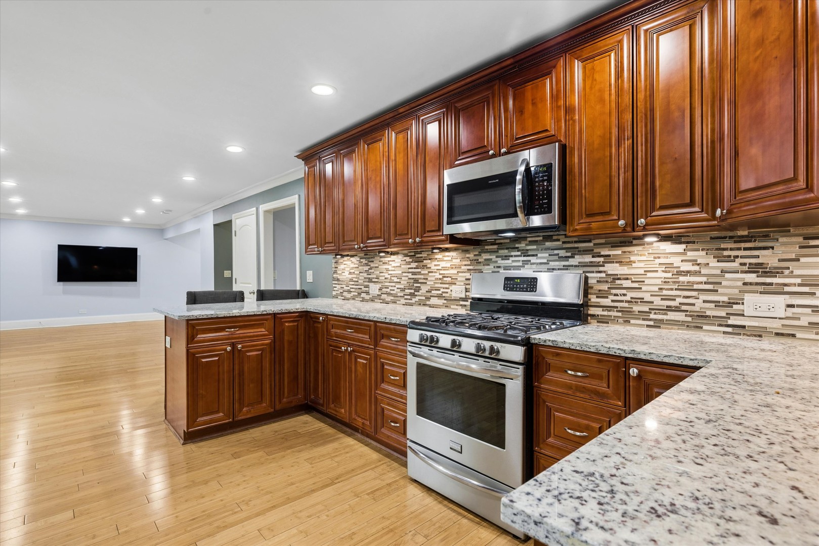 1808 W Pheasant Trail
