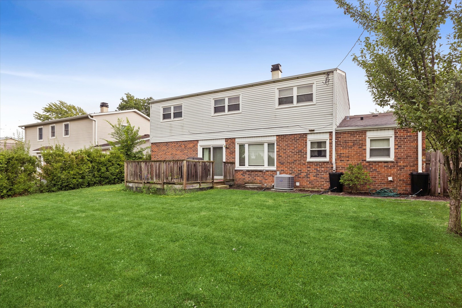1808 W Pheasant Trail