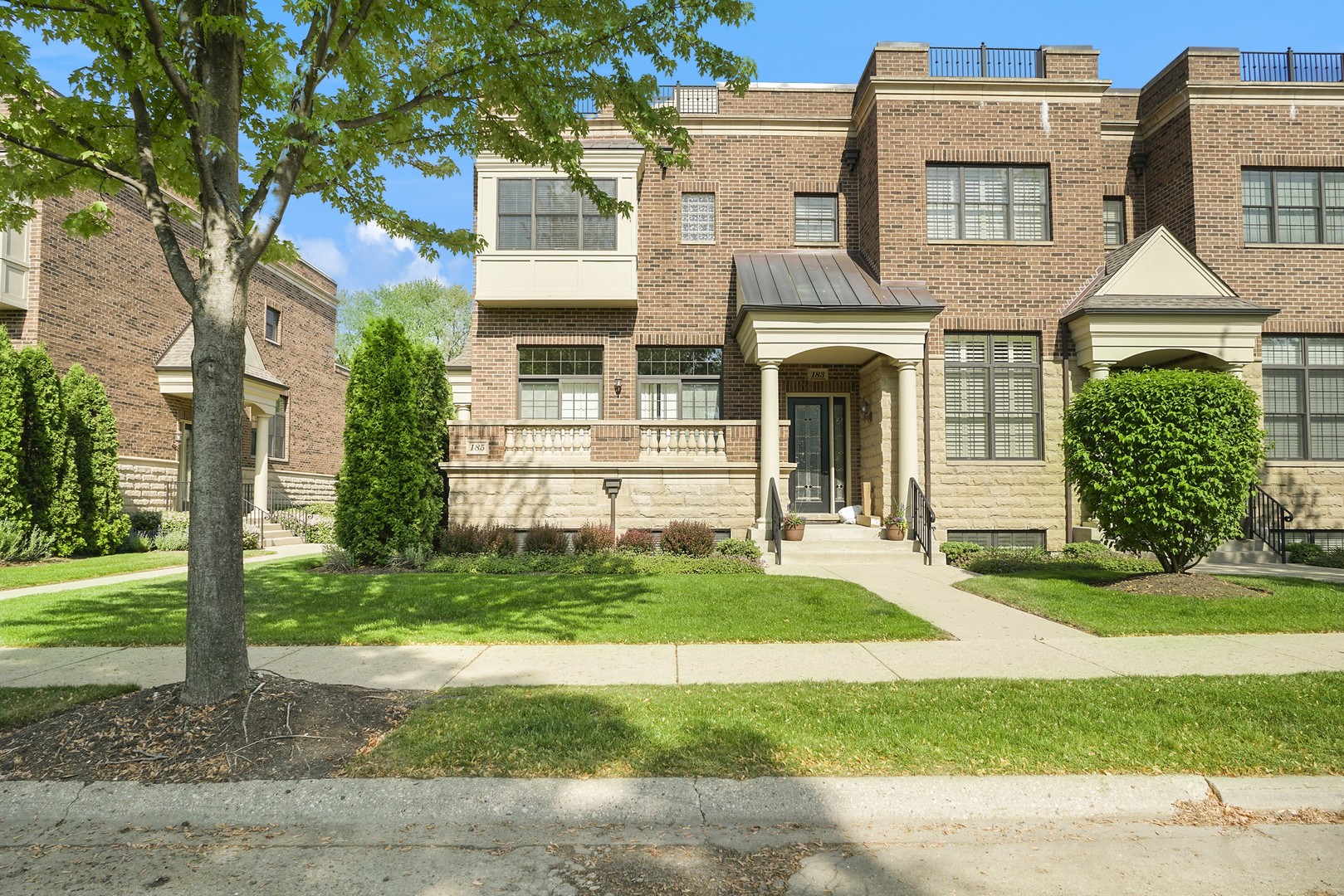 185 N Hickory Avenue