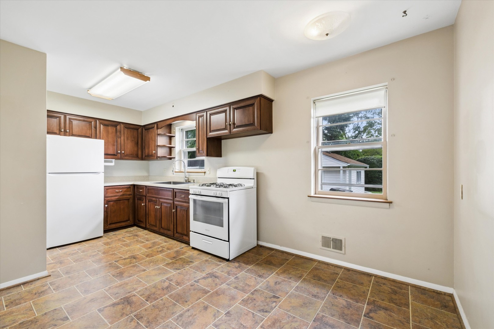 805 N Mitchell Avenue