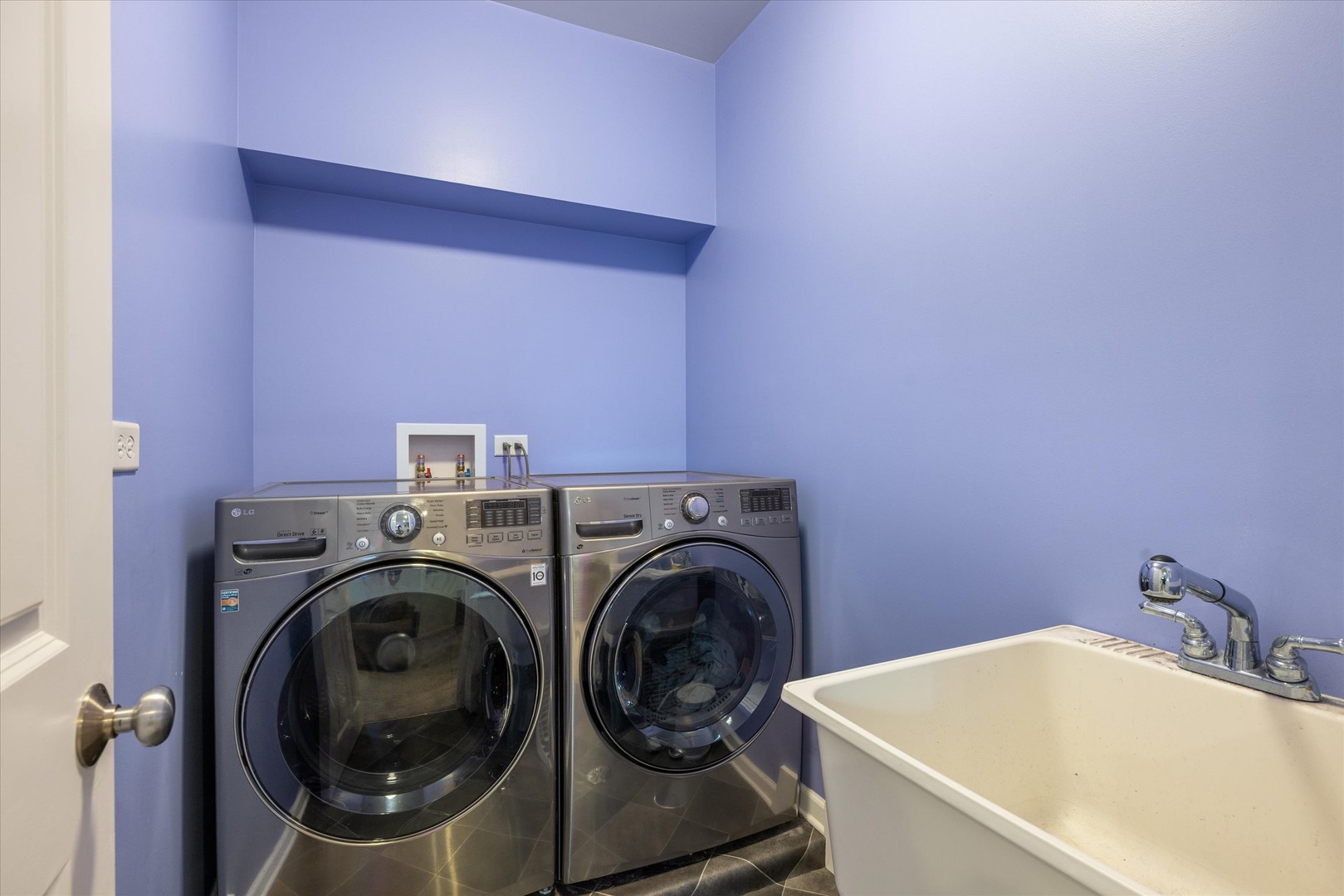 26 N Dryden Place