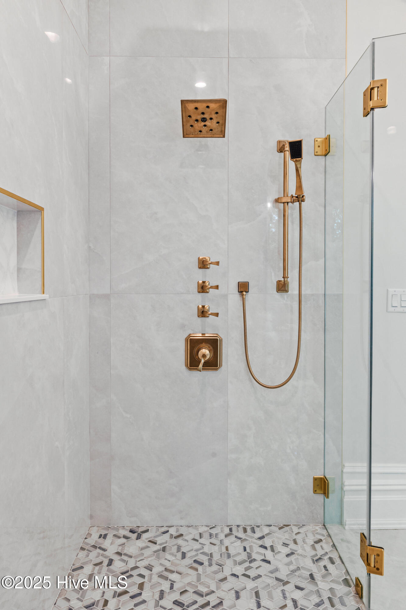 546 Chicamacomico Way