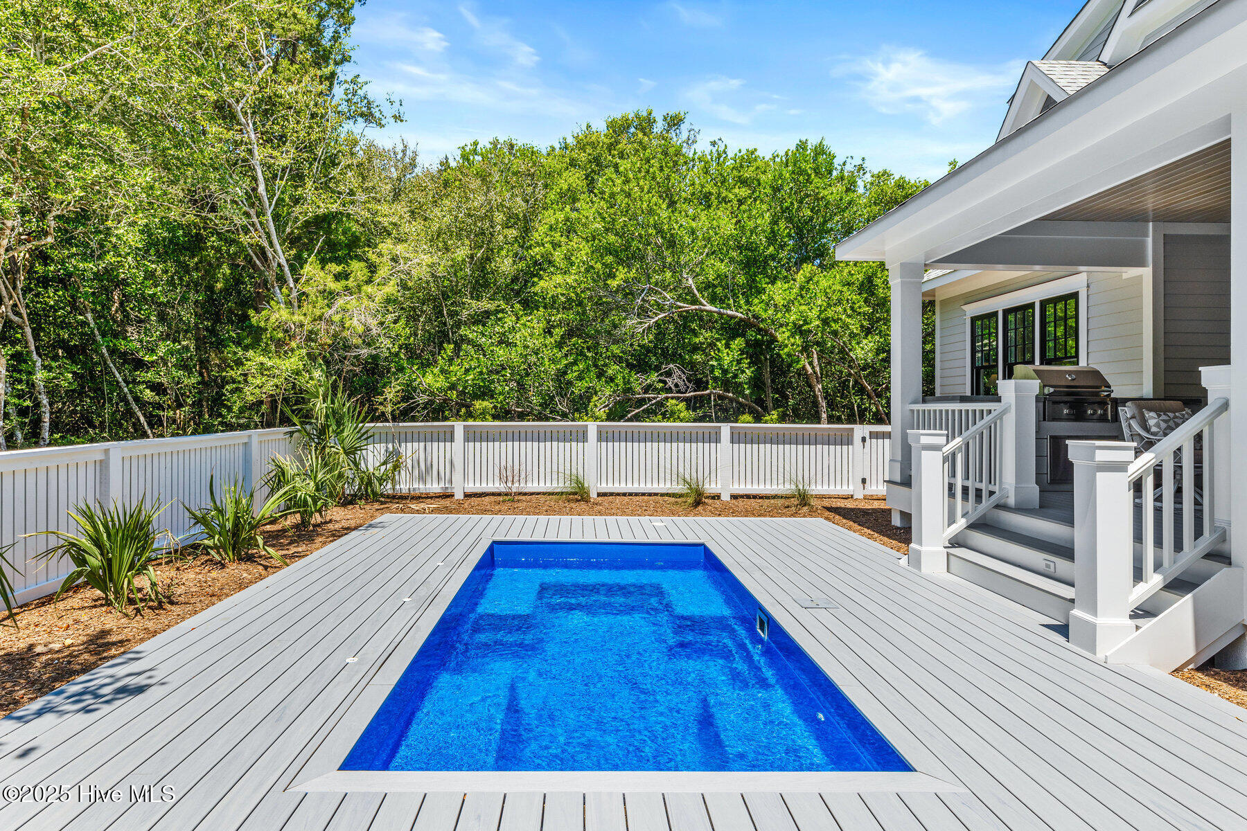 546 Chicamacomico Way