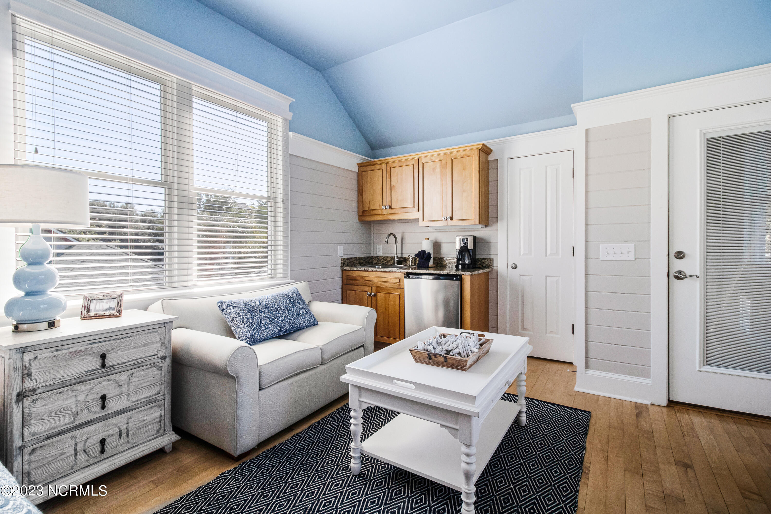 53 Earl Of Craven Court, Week E
