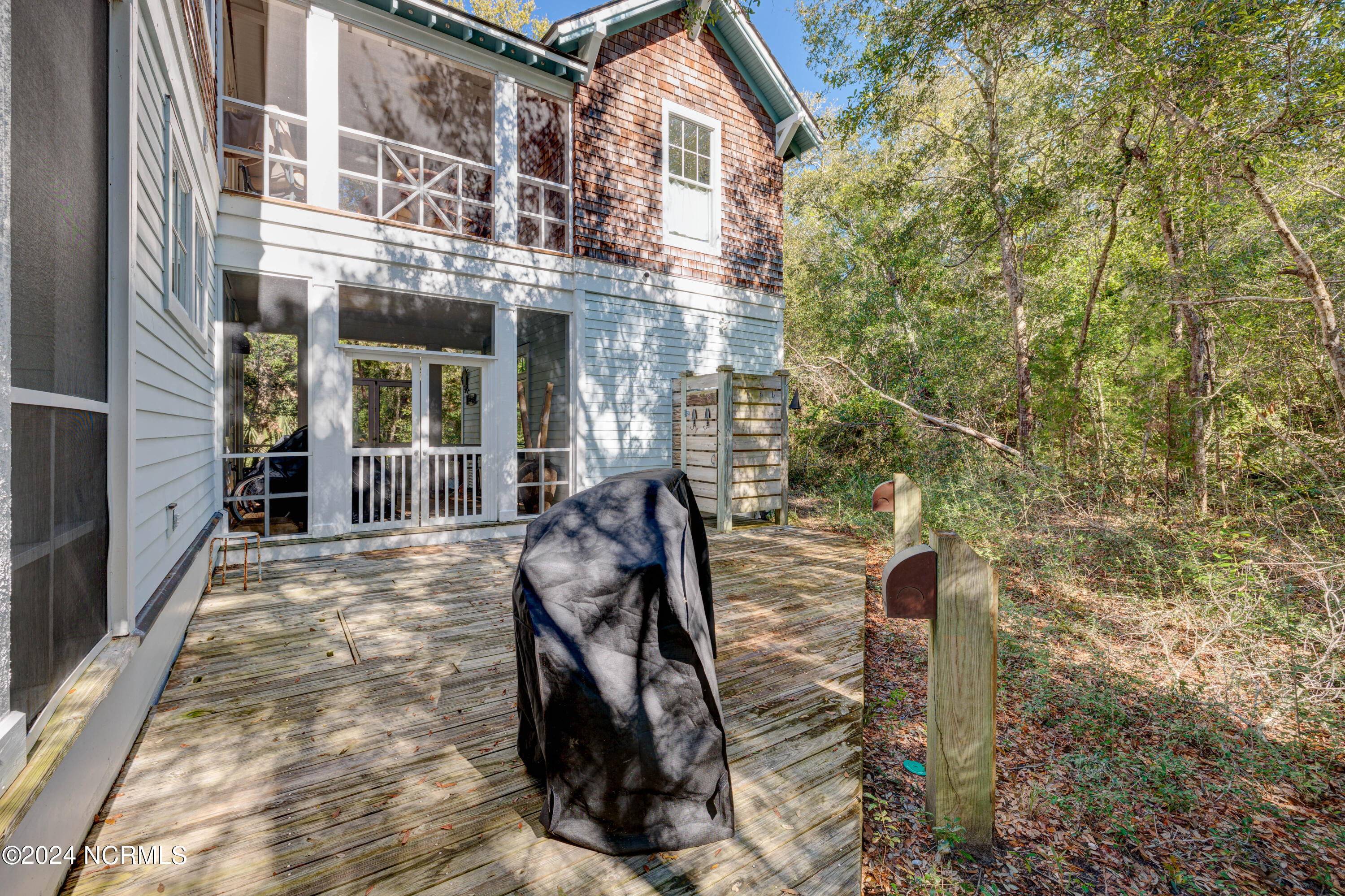 2 Painted Bunting Court