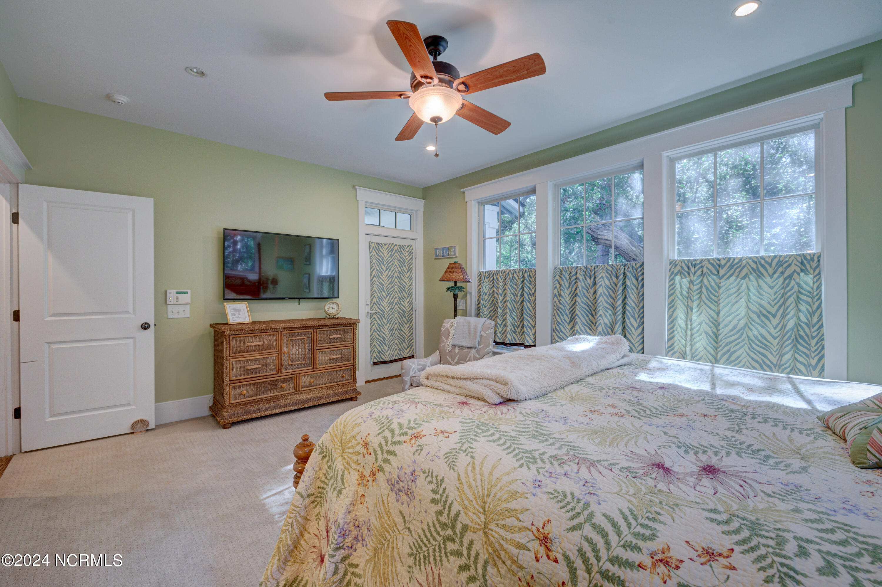 2 Painted Bunting Court