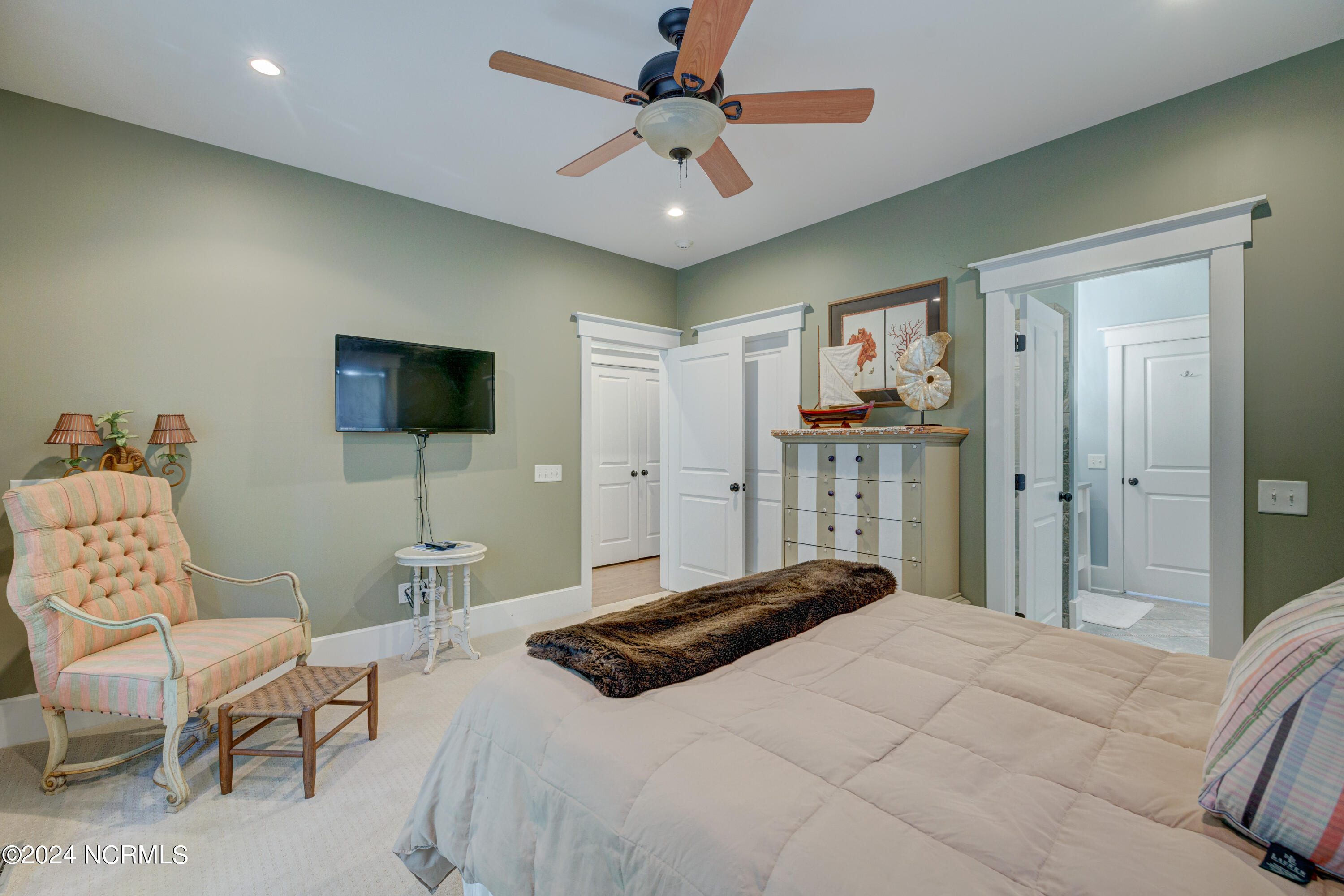 2 Painted Bunting Court