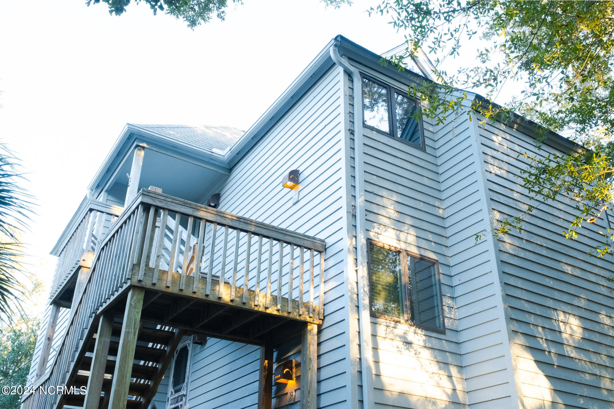 221 N Bald Head Wynd, Unit 19a