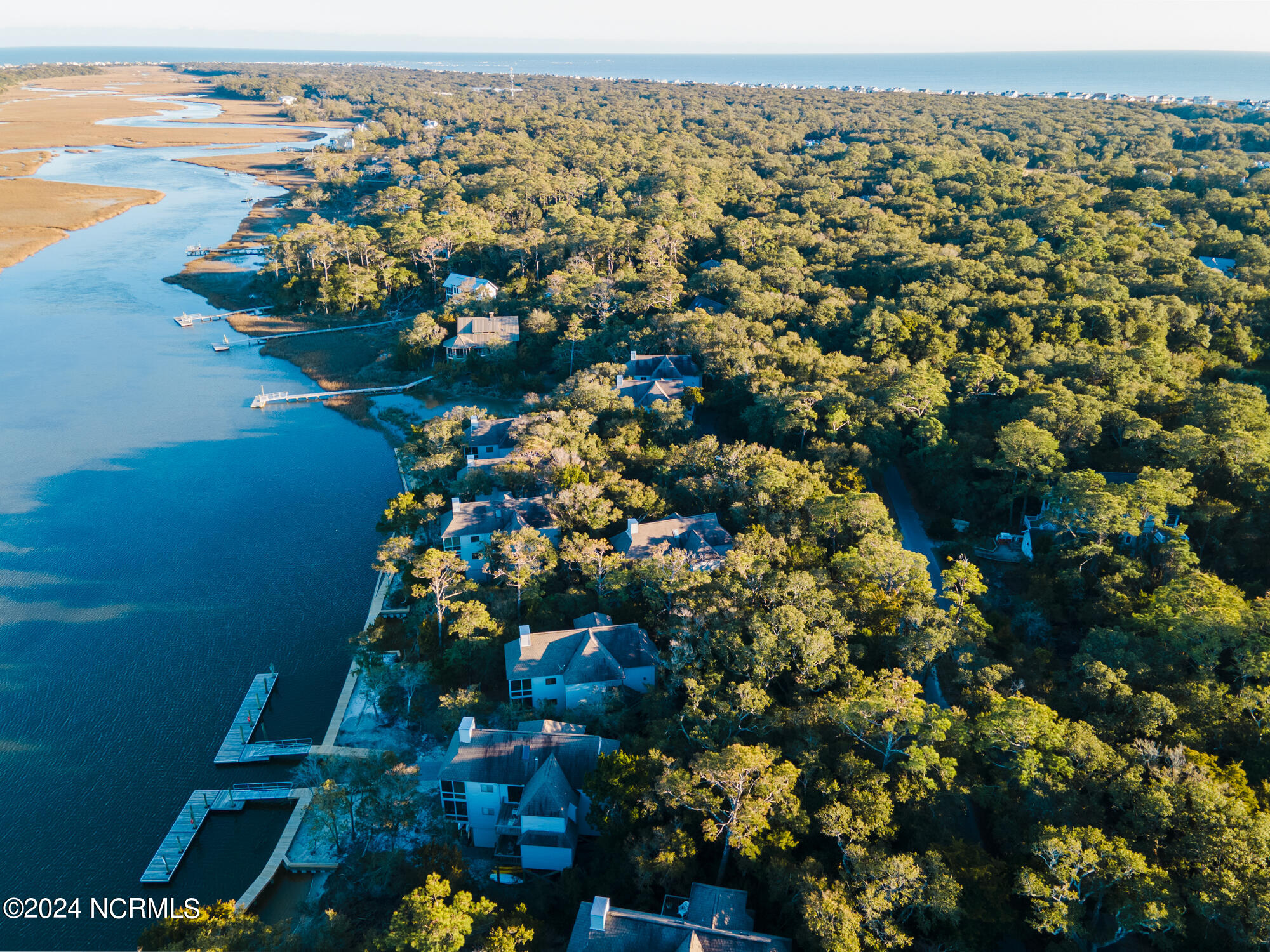 221 N Bald Head Wynd, Unit 19a