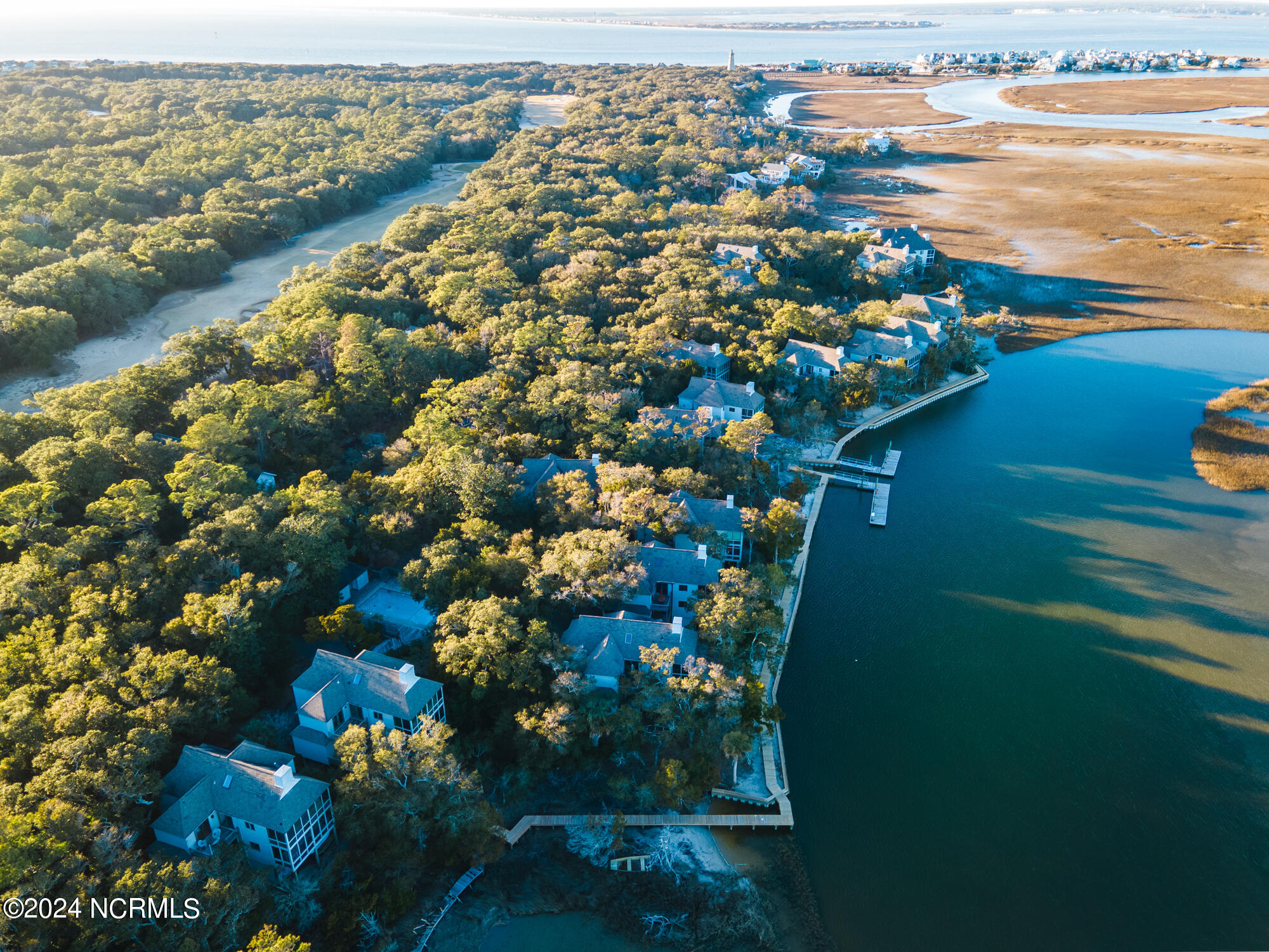 221 N Bald Head Wynd, Unit 19a