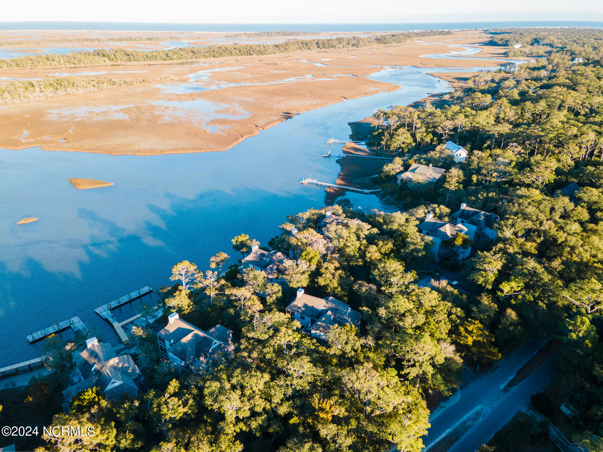 221 N Bald Head Wynd, Unit 19a