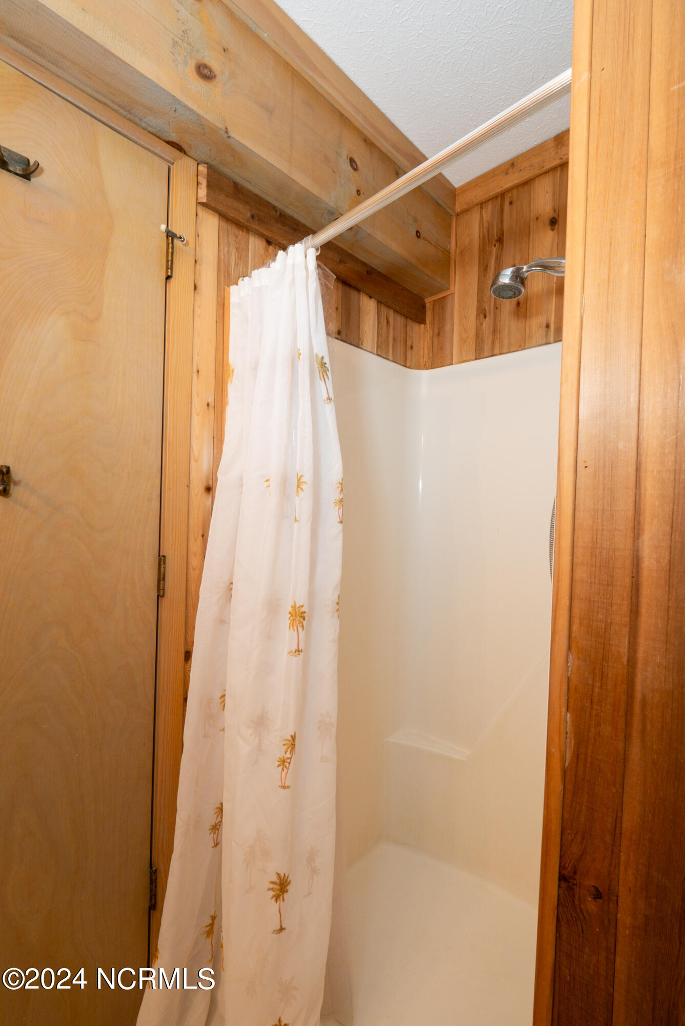 221 N Bald Head Wynd, Unit 19a