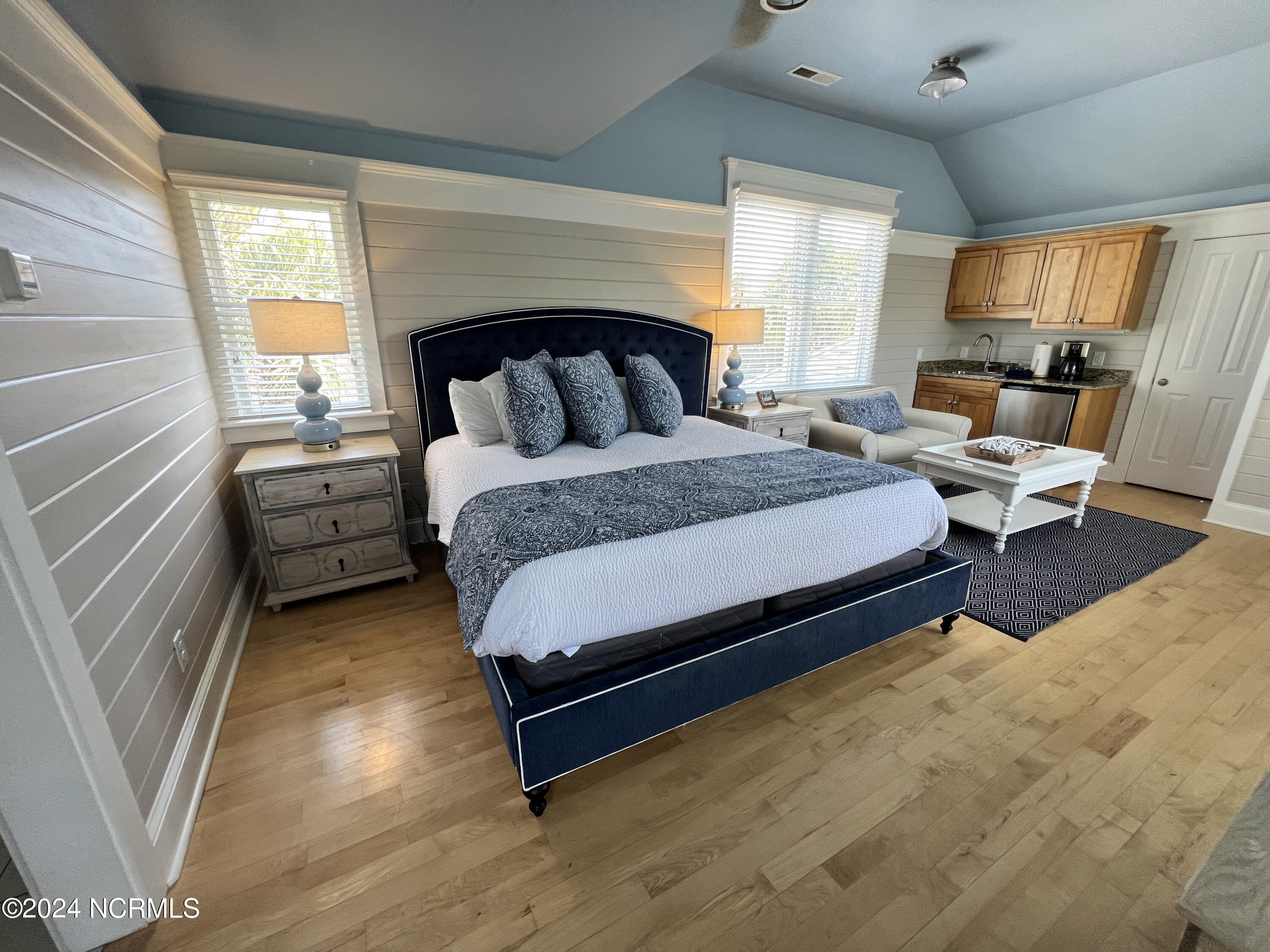 53 Earl Of Craven Court, Week B
