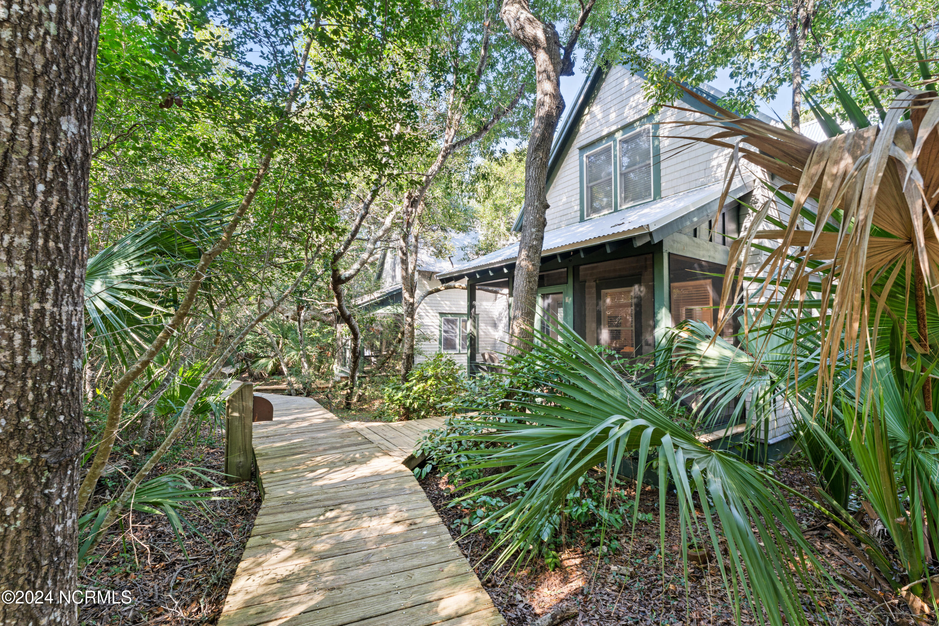 614 Chicamacomico Way, 7