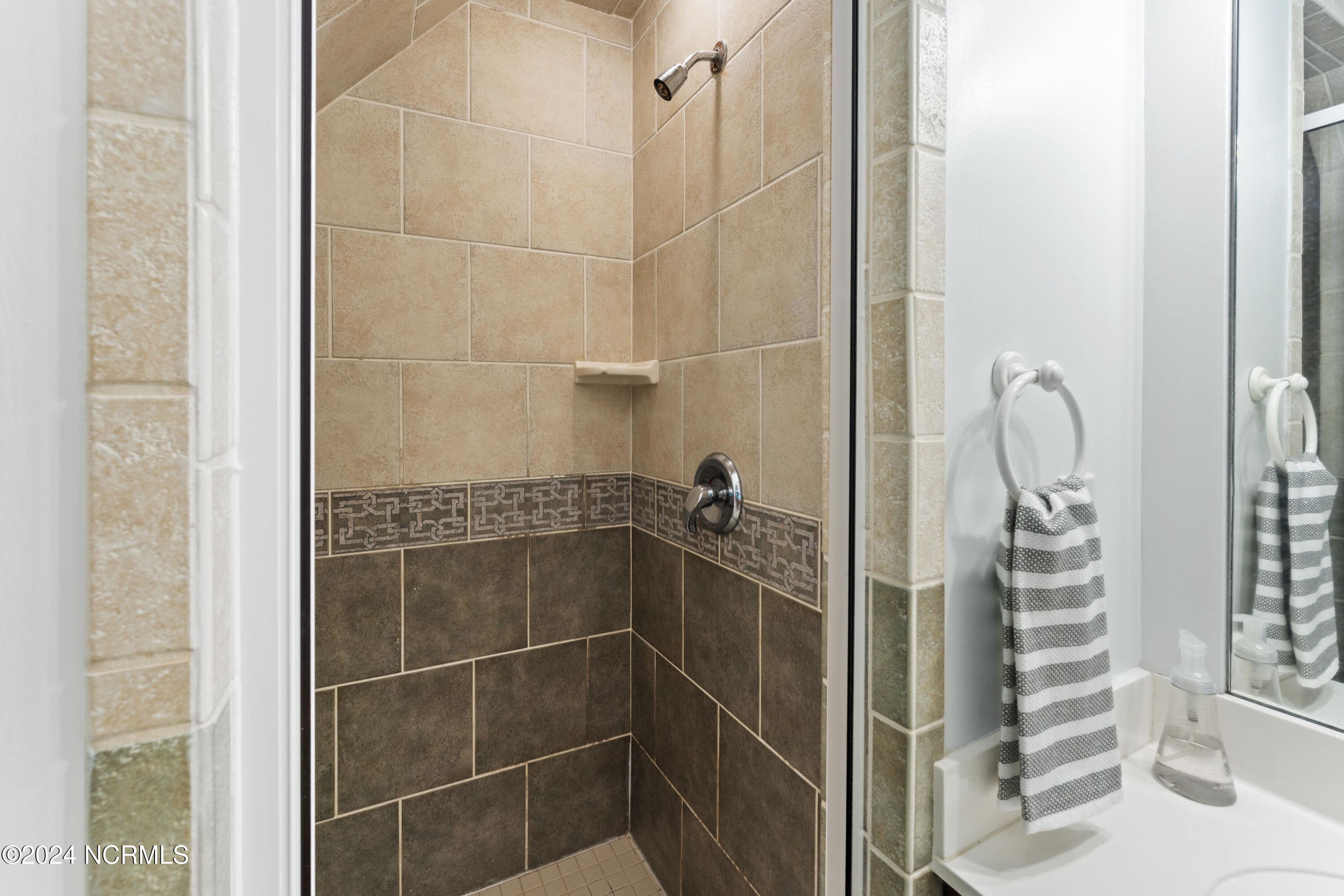 614 Chicamacomico Way, 7