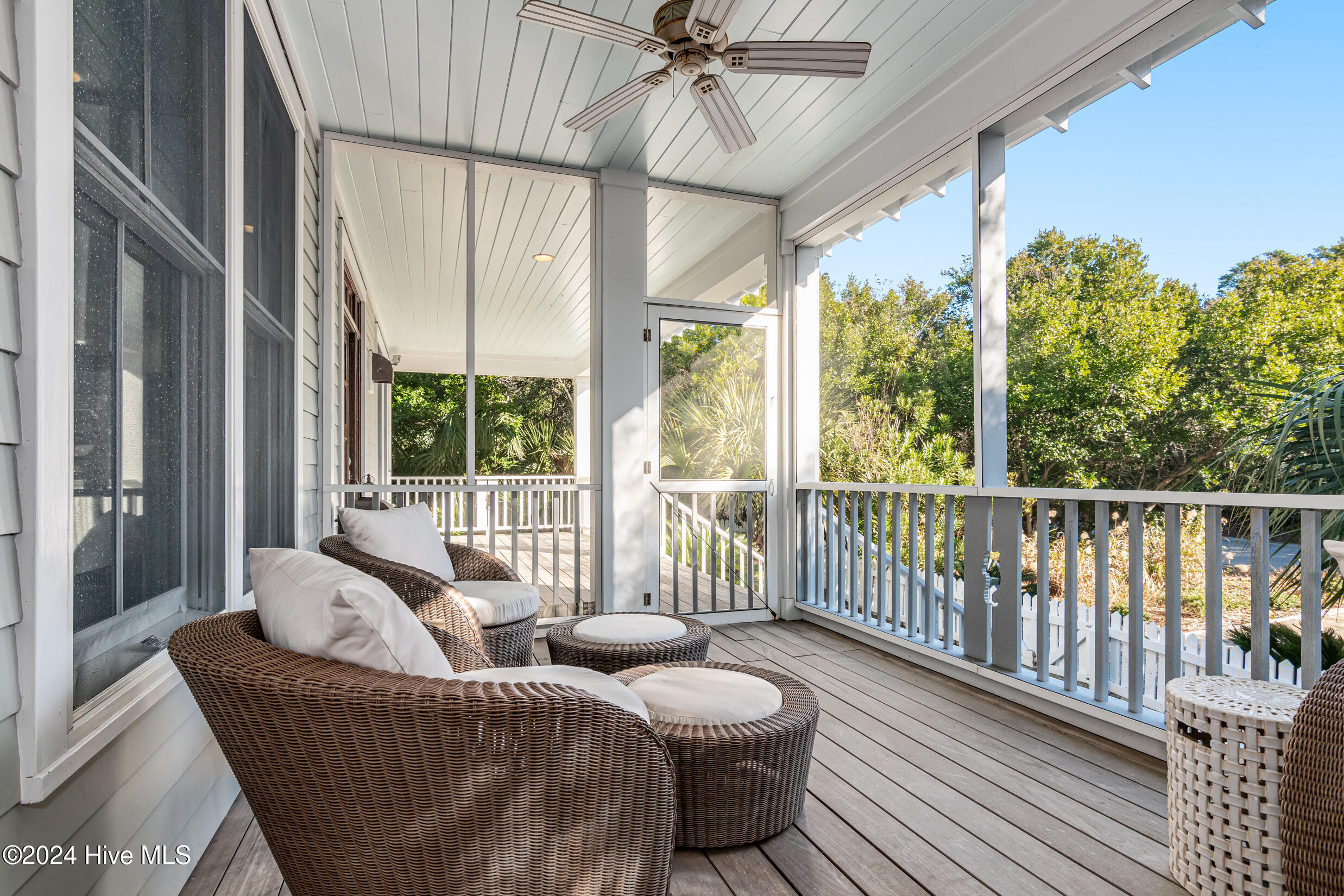 305 SE Beach Drive
