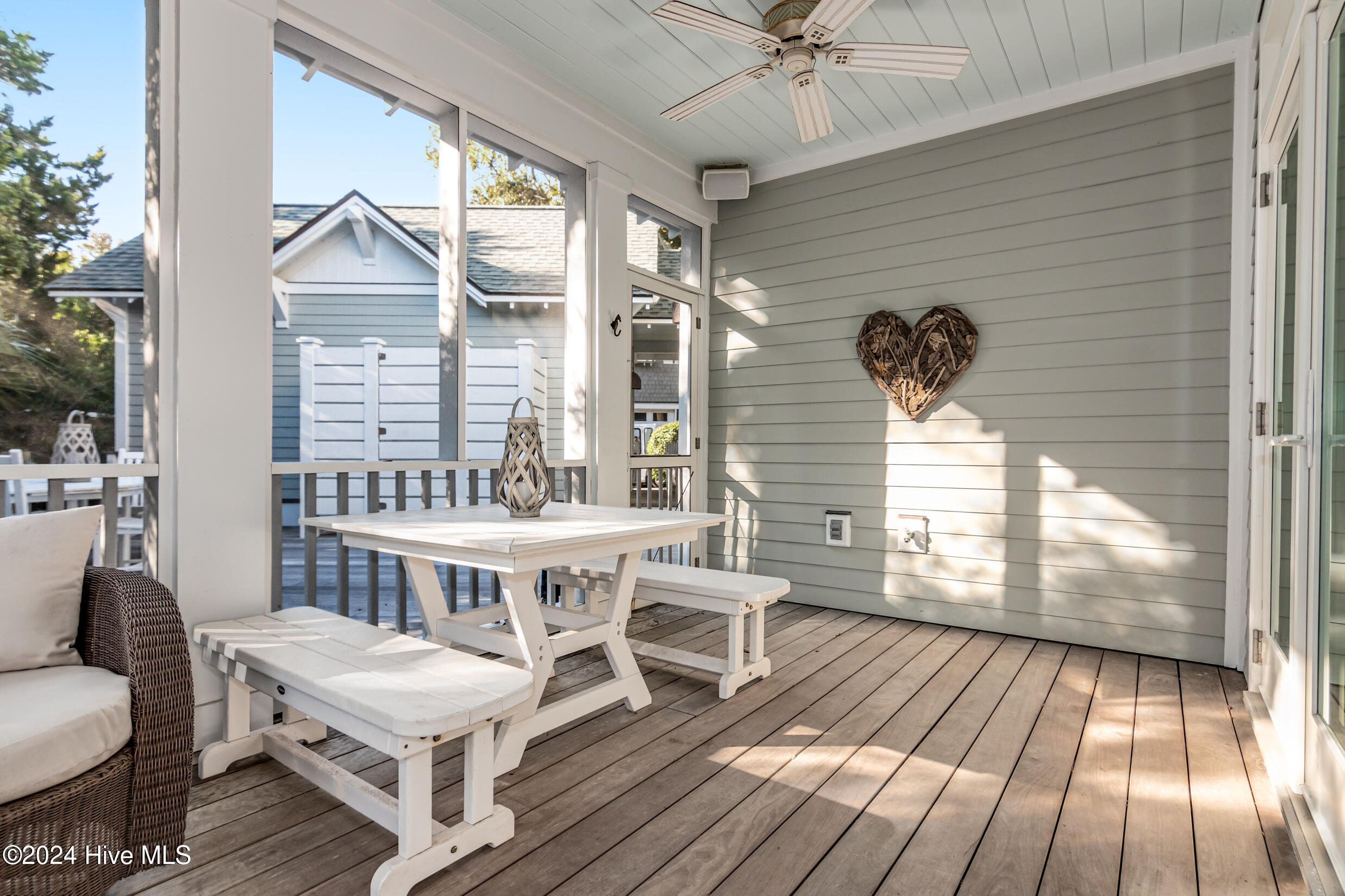 305 SE Beach Drive