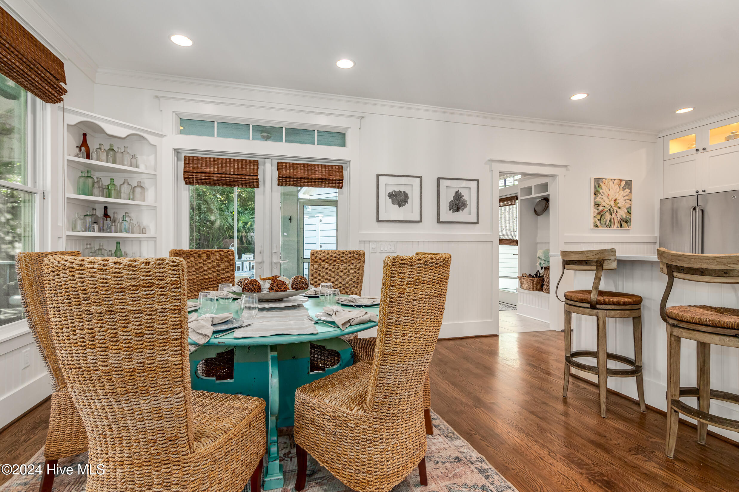 305 SE Beach Drive