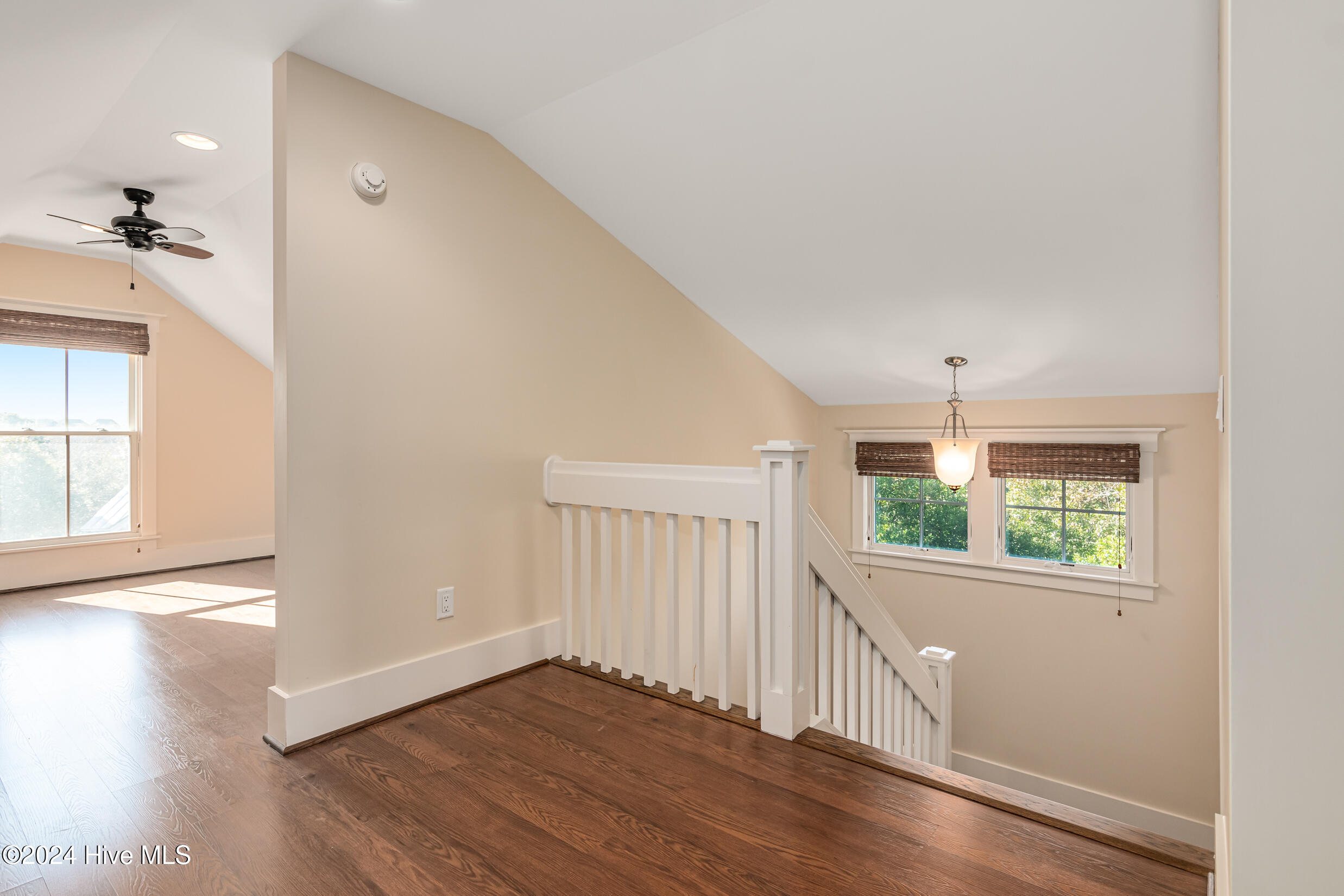 305 SE Beach Drive